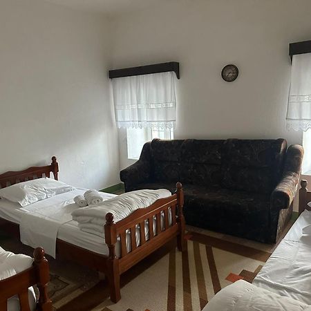 Traditional House Shapllo Gjirokastër 외부 사진